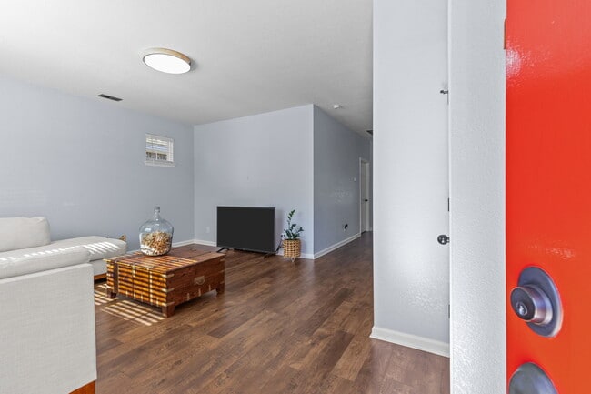 Building Photo - 155 Nautico Way