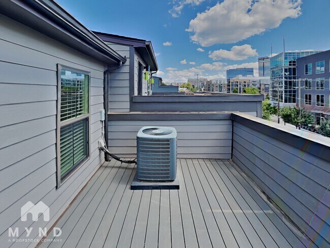 Building Photo - 432 W Tremont Ave