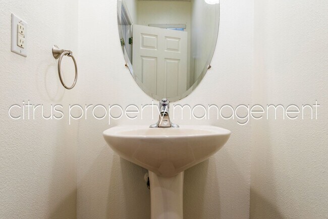 Building Photo - Impeccable Clayton Crossing 3/2.5 Townhome...