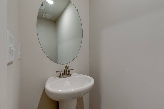 Building Photo - *** COMING SOON! ***  Spacious & Stylish 5...