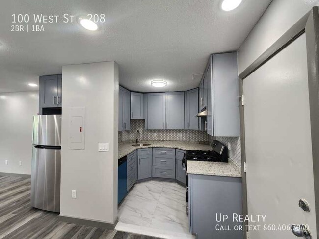 Building Photo - Gorgeous 2BD TH in Vernon!