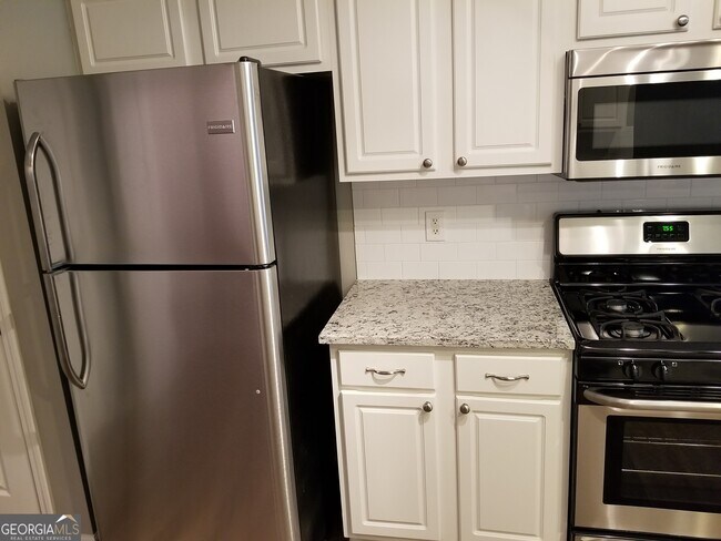 Building Photo - 2720 Dacula Cove Cir
