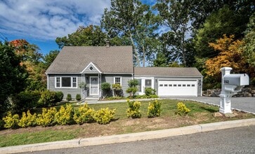 Building Photo - 162 N Rd