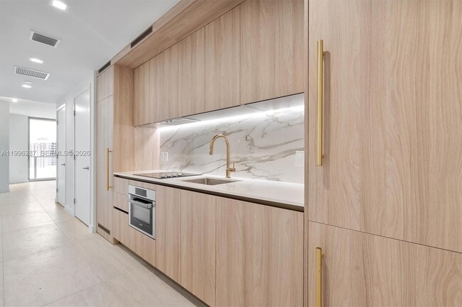 Building Photo - 77 SE 5th St