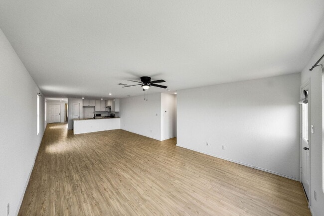 Building Photo - Up to 1 Month of FREE RENT!!!