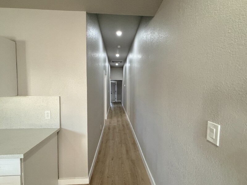 Building Photo - 2209 Gano St