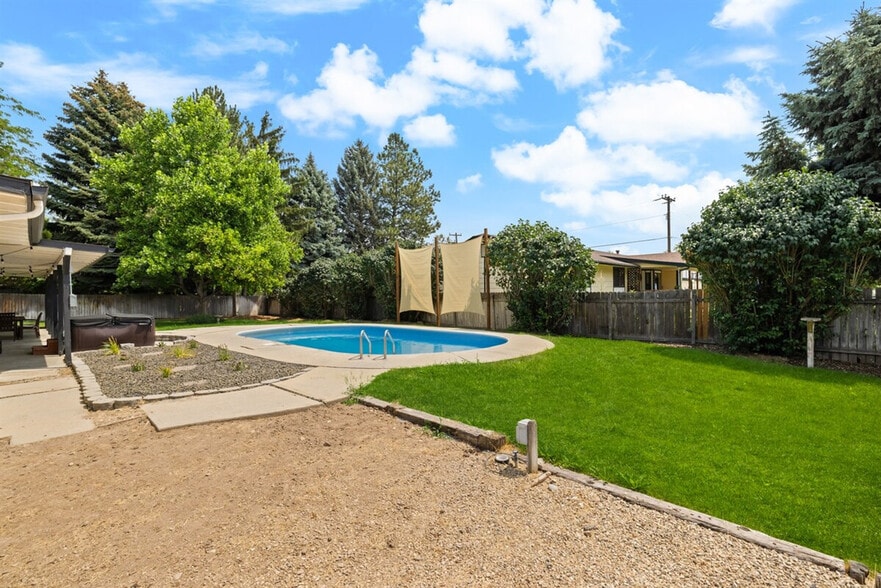 Building Photo - 9131 W Pattie Dr