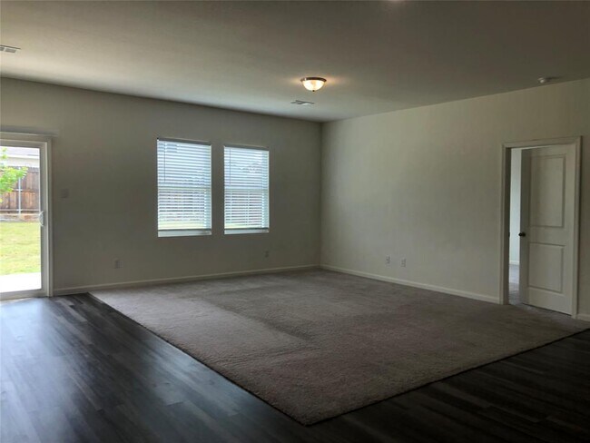 Building Photo - 778 Wilshire Dr
