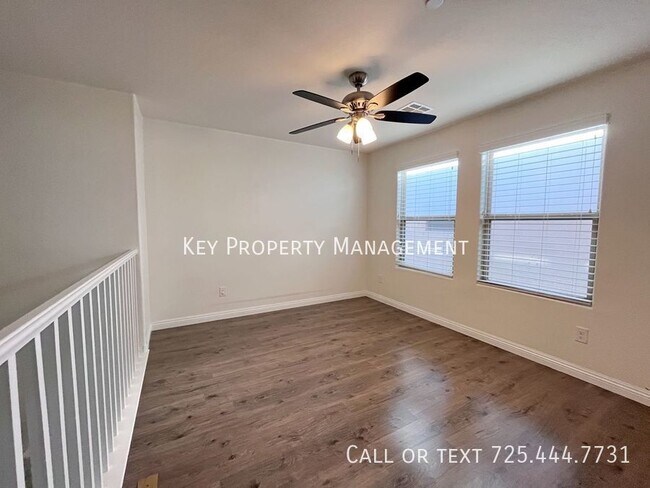 Building Photo - 2 STORY 3 BEDROOM 2.5 BATH + LOFT HOME IN ...