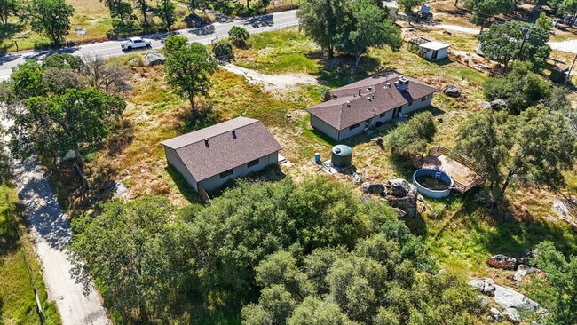 Building Photo - 31331 Auberry Rd