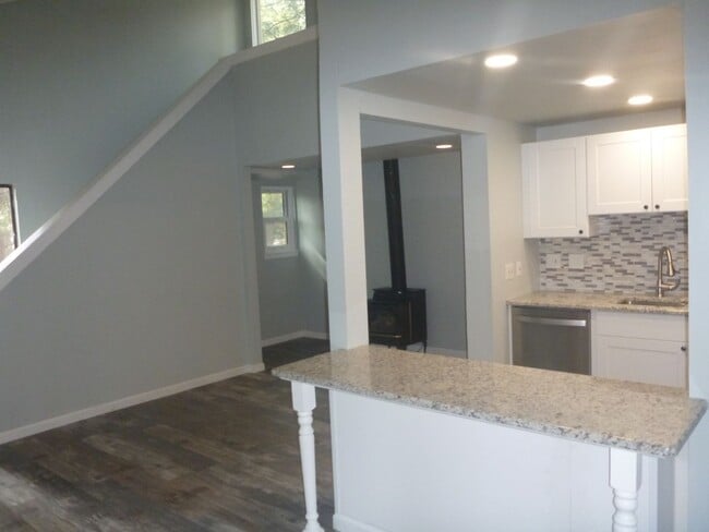 Building Photo - 1047 War Bonnet Way