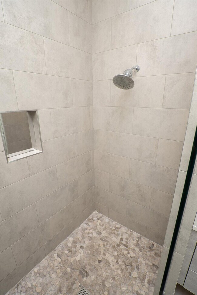 Building Photo - 10660 S Lago Vista Cir