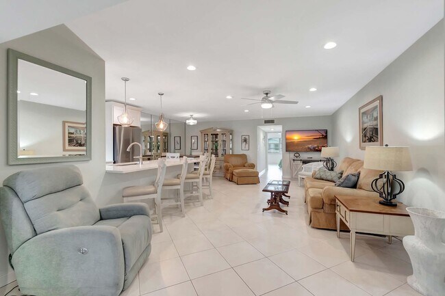 Building Photo - 14716 Canalview Dr
