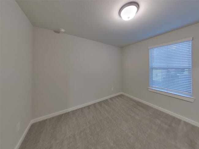 Building Photo - 9835 Willow Creek Commerce Dr