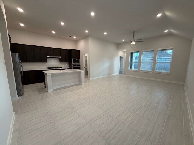 Building Photo - 11239 Peacock Flower St