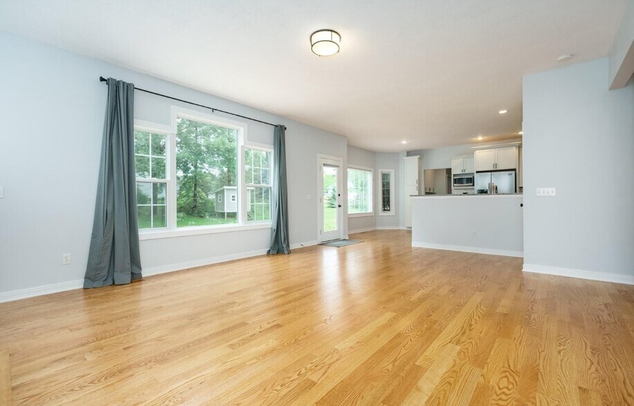 Building Photo - 5218 Stapleton Dr