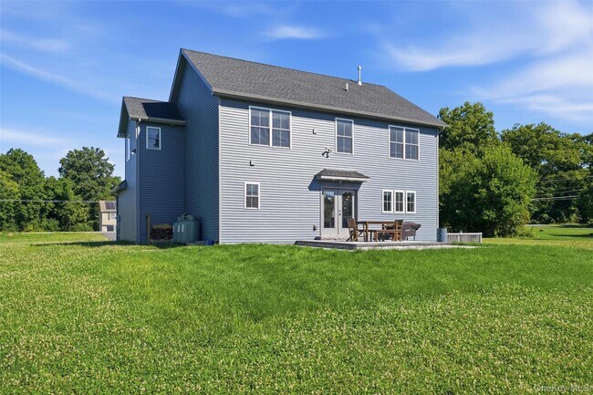 Building Photo - 112 Pine Grove Rd