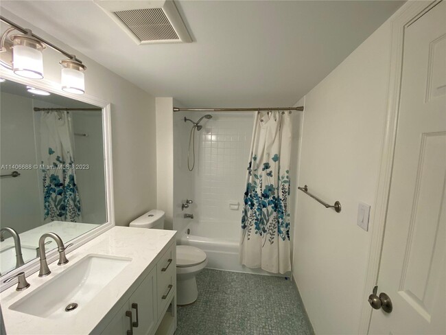 Building Photo - 4170 NW 79th Ave