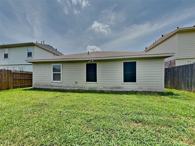 Building Photo - 2407 Aspen Dale Dr