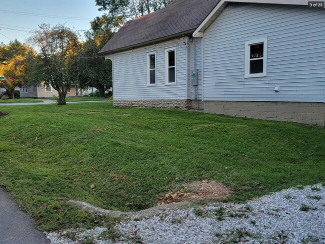 Building Photo - 4 Bedroom Home in the heart of Springfield