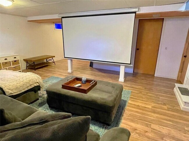 Building Photo - 30 Althea Dr