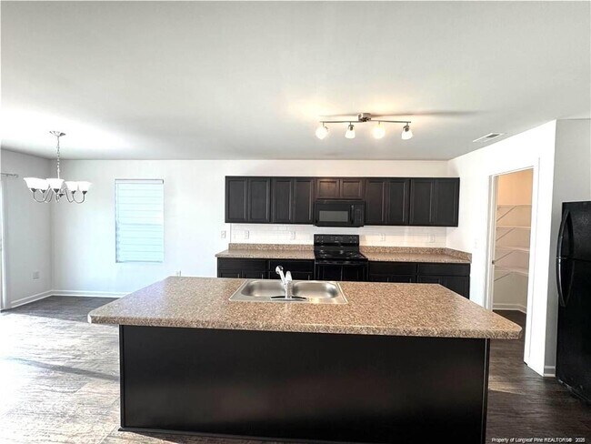 Building Photo - 5930 Lowgrass Rd