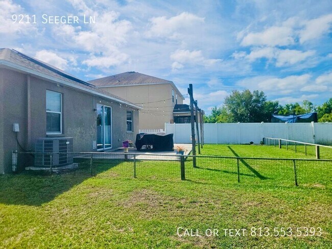 Building Photo - 9211 Seeger Ln