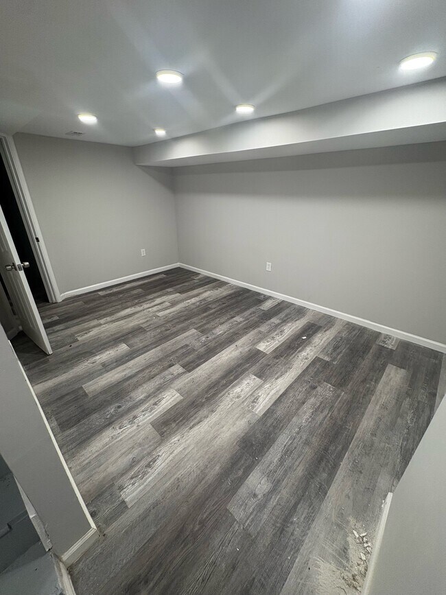 Building Photo - 3611 W Lexington St