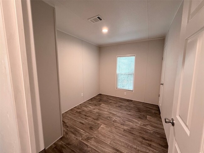 Building Photo - 1032 Meridian
