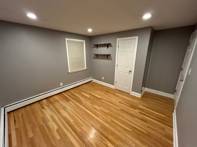 Building Photo - 84 Cardo Rd