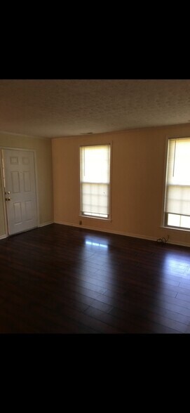 Building Photo - 392 Albright Ln