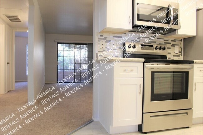 Building Photo - 3131 W Cochise Dr