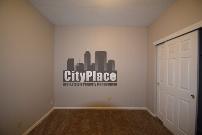 Building Photo - 10394 Lakeland Dr