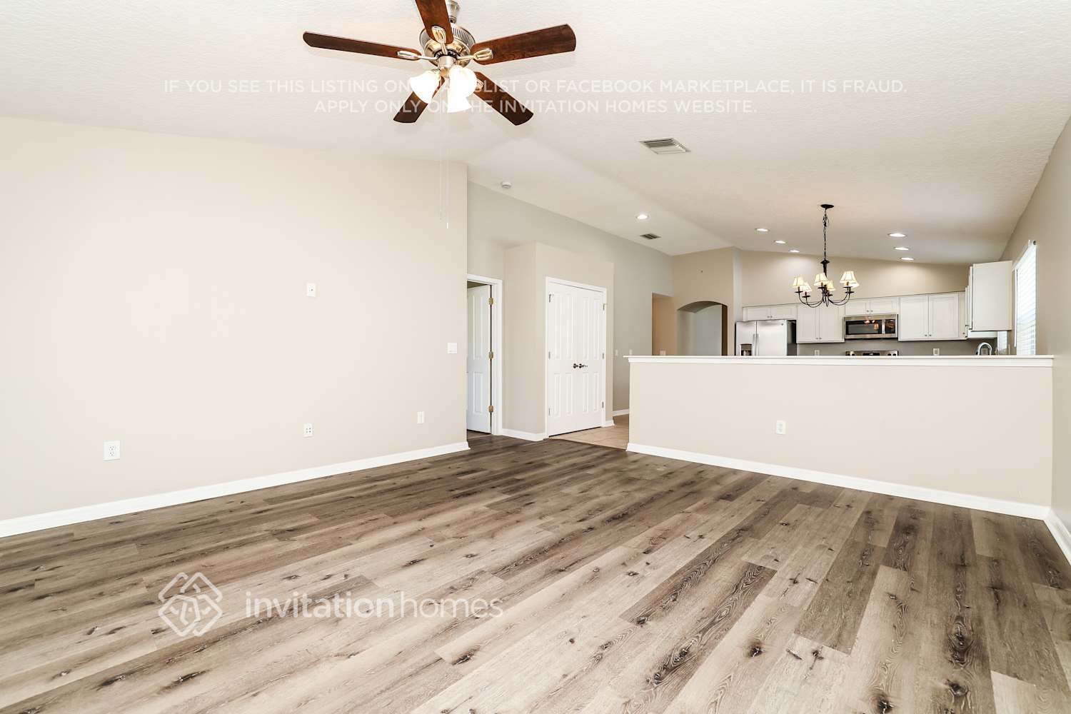 Building Photo - 16320 Bridgeglade Ln
