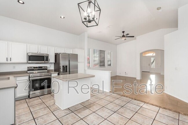 Building Photo - 31205 N 45th St