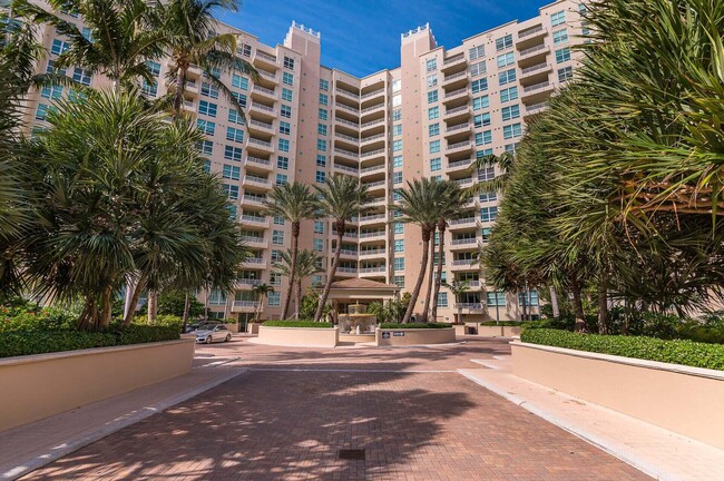 Building Photo - 3720 S Ocean Blvd