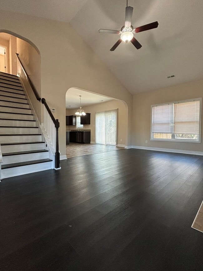 Building Photo - Sensational on Sundown