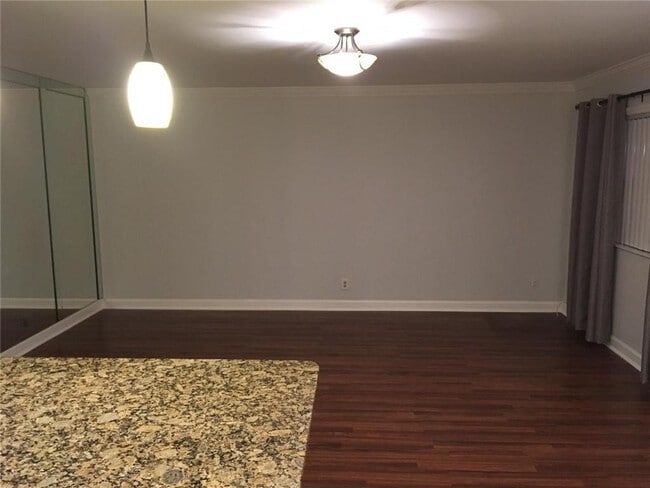 Building Photo - 276 Monaco Blvd