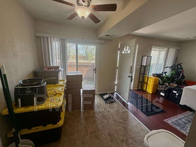 Building Photo - 8788 Chase Dr