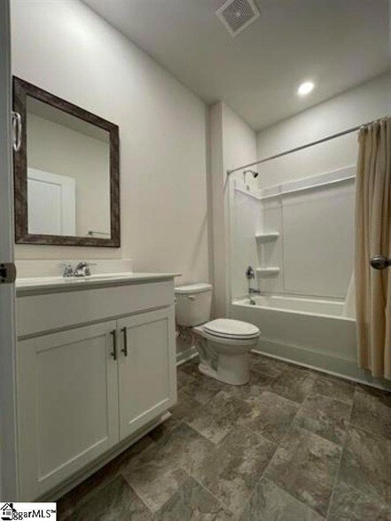 Building Photo - 933 Greyford Ln