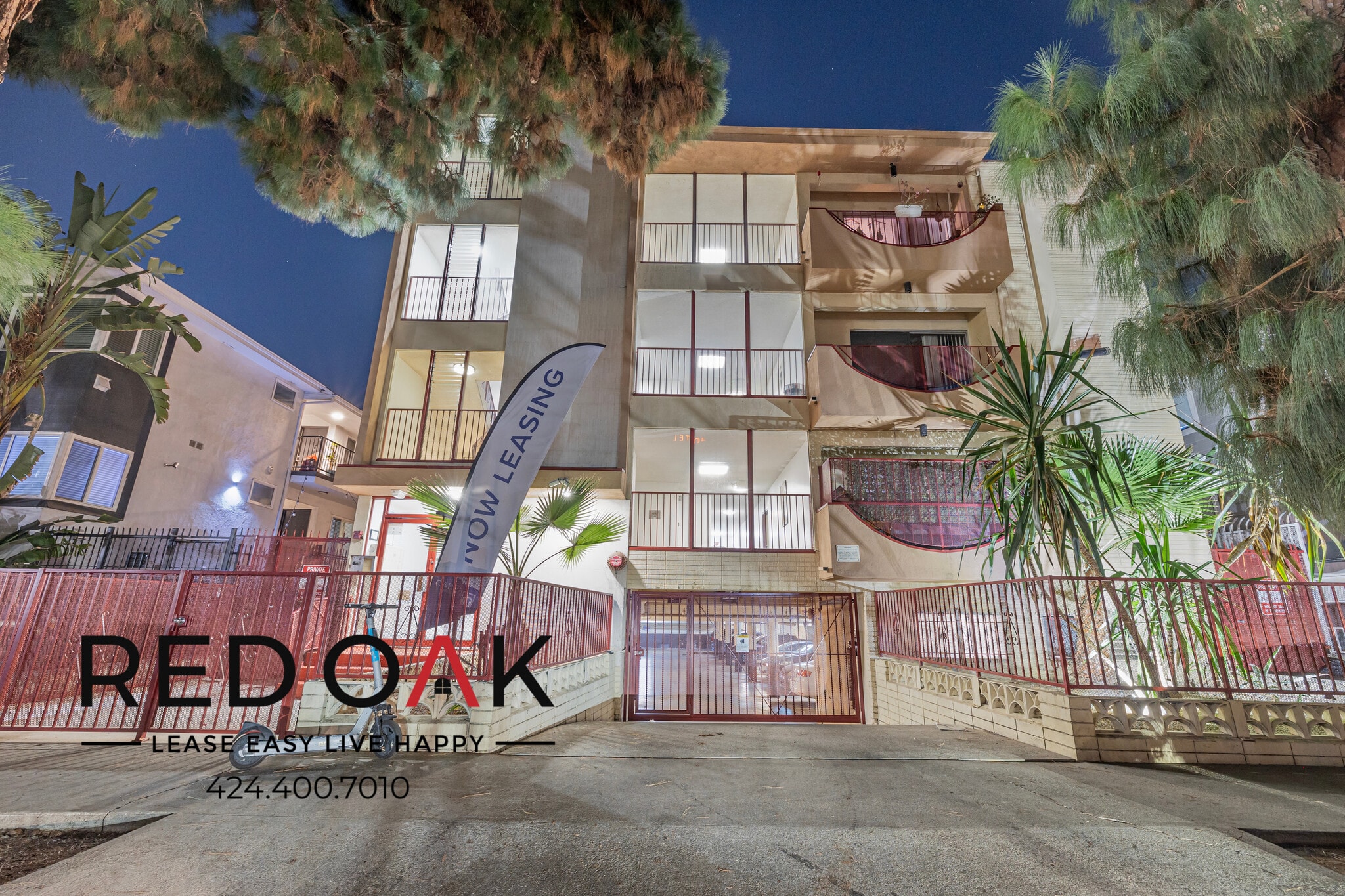 Building Photo - 7010 Lanewood Ave