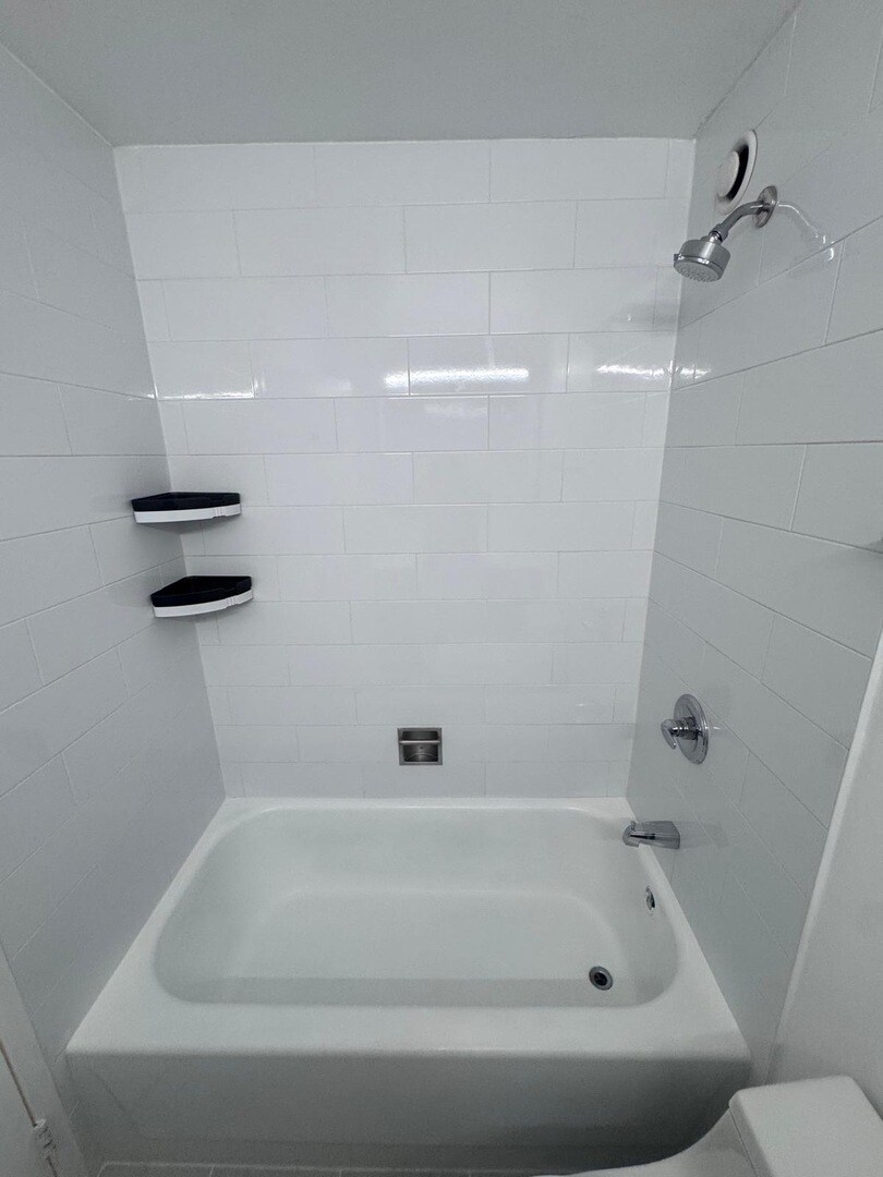 Building Photo - 211 E Ohio St