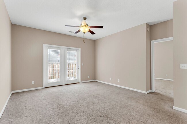 Building Photo - 13 Cypress Ln