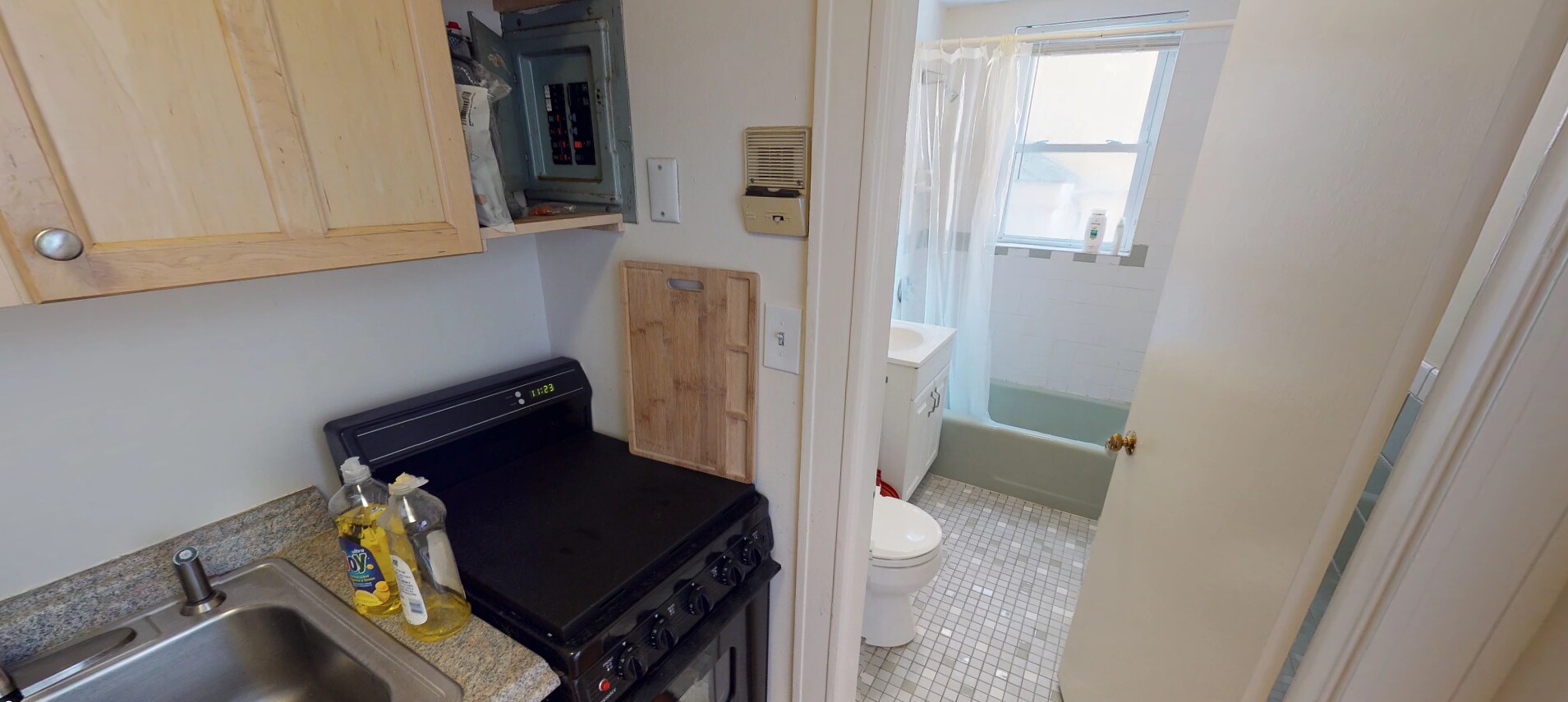 Building Photo - 388 Highland Ave