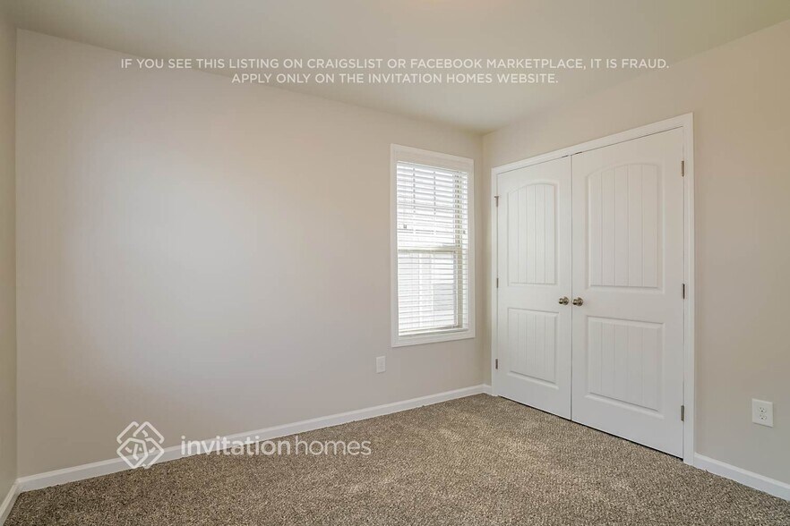 Building Photo - 7808 Weathered Oak Way