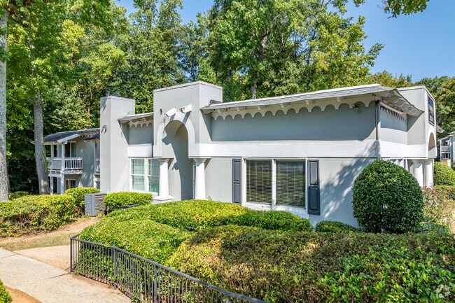 Building Photo - Villas at Panthersville