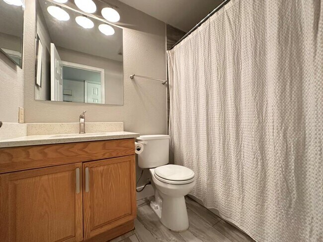 Building Photo - 6713 West Gate Blvd