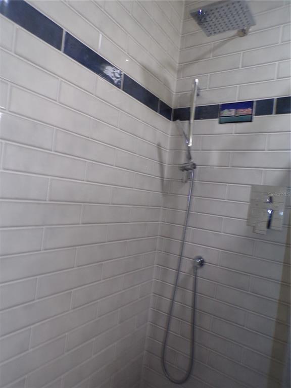 Building Photo - 1335 Mineo Dr