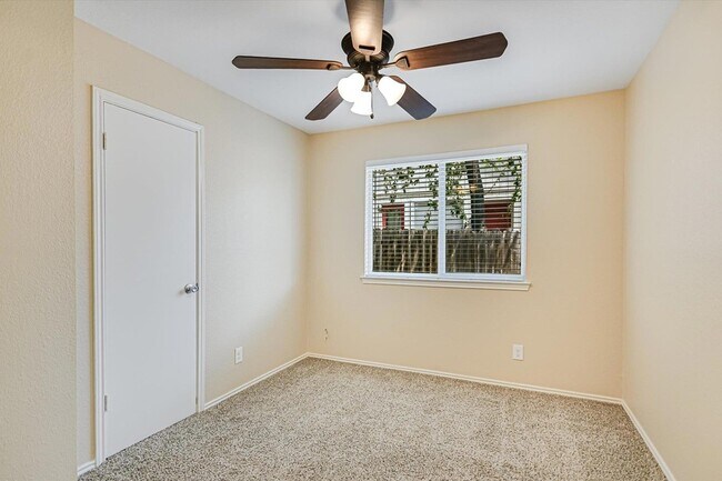 Building Photo - 519 Cutty Trail
