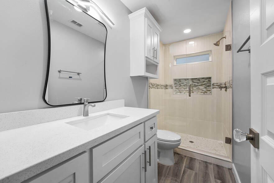 Building Photo - 5929 N Rayo del Sol St